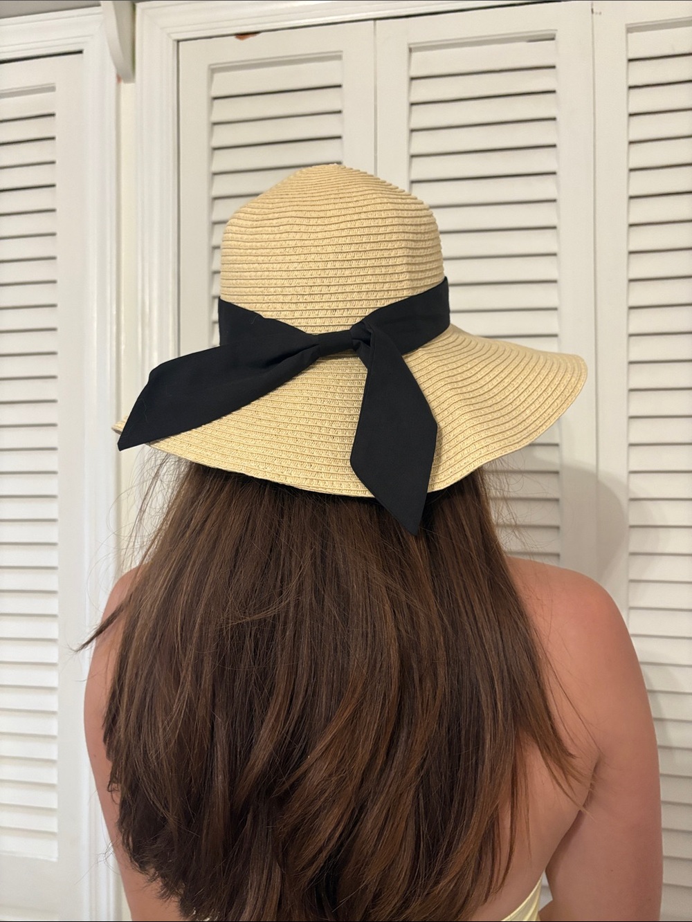 bp Wide-Brim Straw Sun Hat with Black Bow